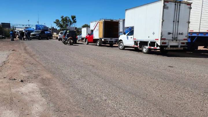 Se cumplen tres días de bloqueos en Michoacán: estas son las carreteras cerradas