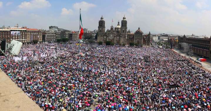 El Zócalo: Cómo se ha convertido en el espacio público que define el clima político de México