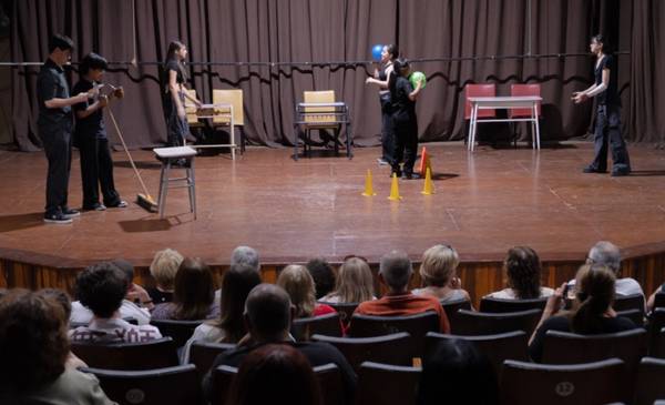 Cierre anual de los Talleres de Teatro para adolescentes en el Centro Cultural José Hernández de Rawson
