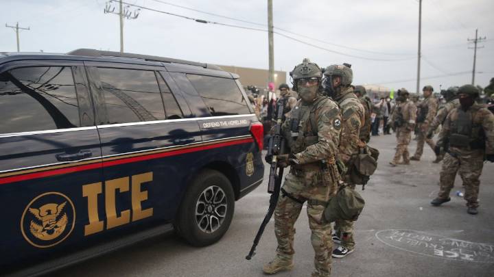 Tricia McLaughlin, portavoz del DHS, separa la realidad de la ficción en las historias sobre el ICE y las redadas