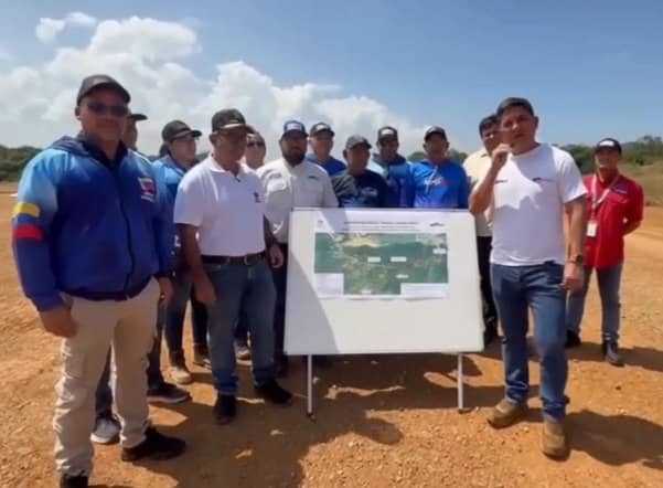 Supervisan avances en la construcción de la Autopista Gran Mariscal de Ayacucho
