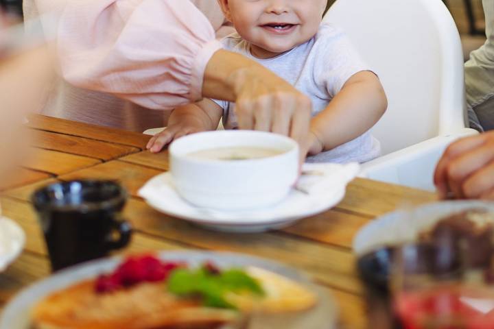 Mom Slams 'Ridiculous’ Restaurant for Making Her Family Sit in a Kids' Area