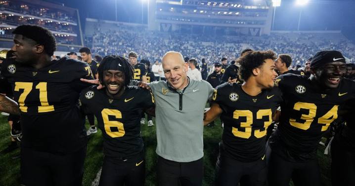 Vanderbilt extends coach Clark Lea's contract after historic season