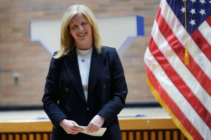 Jefa policial de Nueva York permanecerá en el cargo, dice alcalde electo