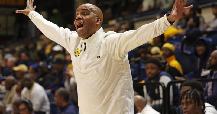 NC A&T men's basketball takes out SC State in home opener