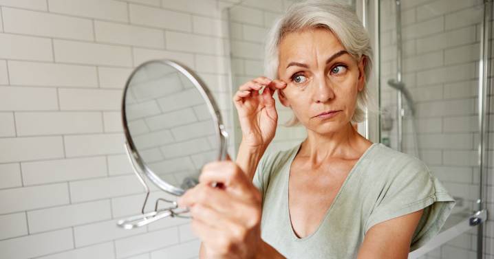 Two warning signs of 'silent killer' high cholesterol that can appear on your face