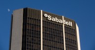 Banco Sabadell deja atrás la opa con un beneficio récord de 1.390 millones de euros hasta septiembre, un 7,3 % más