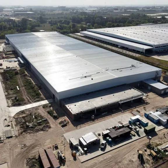 Whirlpool cerró su planta en Pilar y despidió a 220 trabajadores