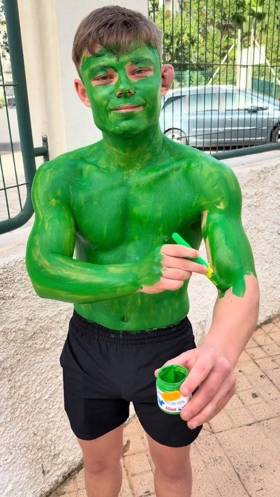 Man struggles to remove 6 coats of green paint he used to become Incredible Hulk