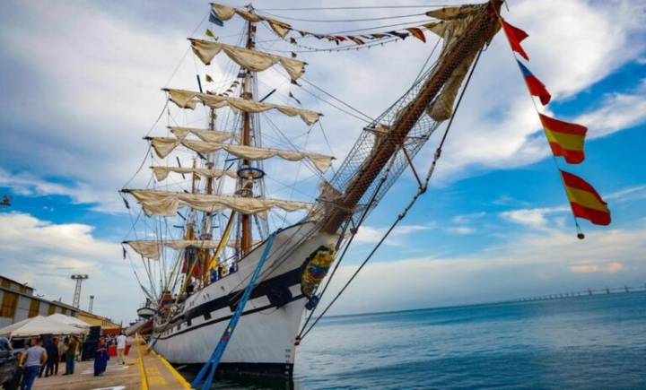 Buque Escuela Simón Bolívar estará en Maracaibo hasta el jueves el #20Nov