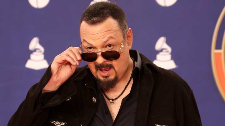 Pepe Aguilar Pide Parar el "Argüende" Entre "Chavas": "Todos Estamos en el Mismo Barco"