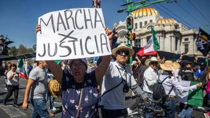 Gobernadores de Morena rechazan violencia en manifestación en la CDMX