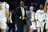 Deadspin | Mark Mitchell scores 22 as Missouri routs South Dakota