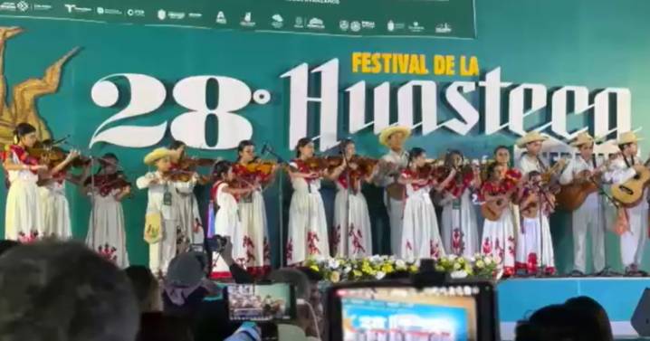 Jalpan enciende el corazón huasteco: arranca el XXVIII Festival de la Huasteca Cuerpos de Maíz