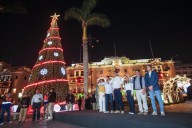 Presidente Jerí participó del encendido del árbol de Navidad en Plaza de Armas de Lima