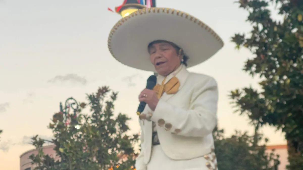 Realiza Gobierno de Parral Festival Revolucionario en la plaza de la Identidad