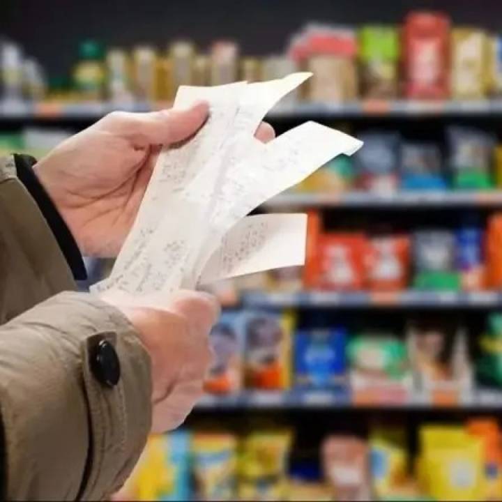 Tres síntomas, la misma crisis: la inflación vuelve a subir, el consumo no reacciona y se derrumba el mercado interno