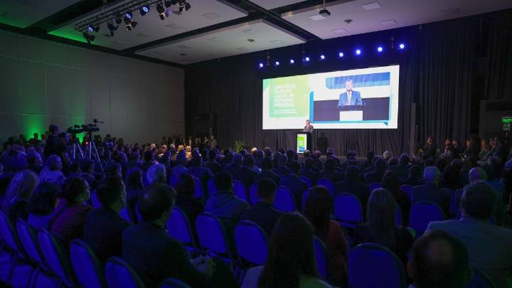 Provincias se reúnen en Chile en busca de financiamiento para proyectos de desarrollo productivo