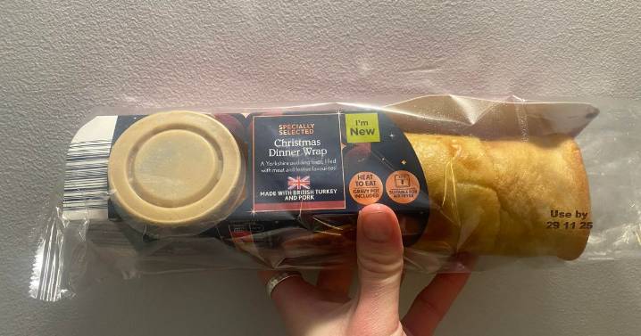 I tried Aldi's £3.49 Yorkshire pudding wrap and it was missing something
