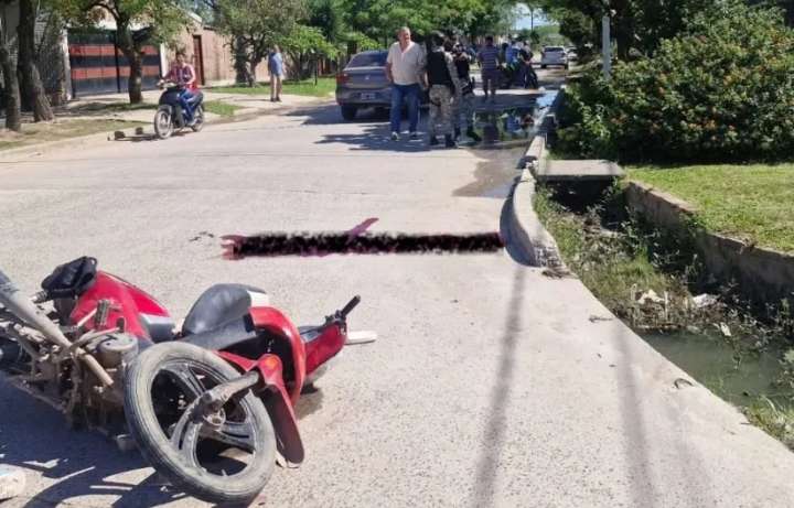 Murió un motociclista tras ser atropellado por un automóvil