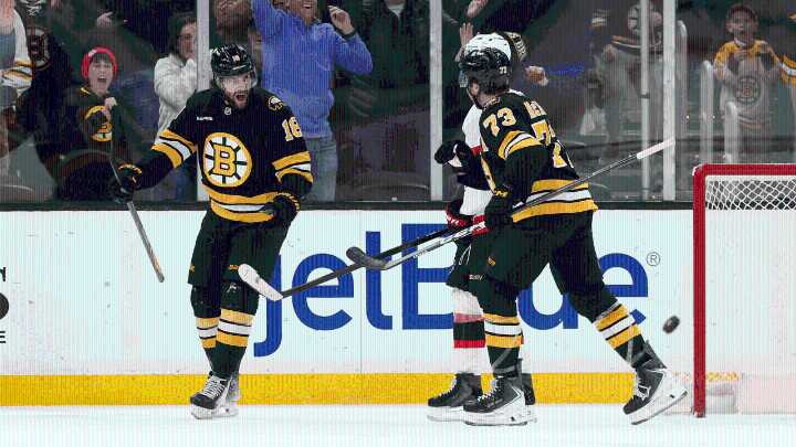 Bruins edge Senators on Zacha's late goal in OT