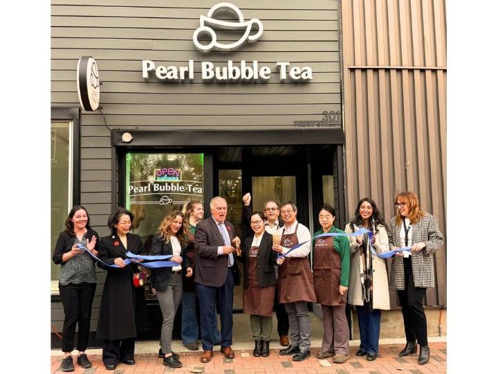 Pearl Bubble Tea celebrates grand opening in Downtown Belleville