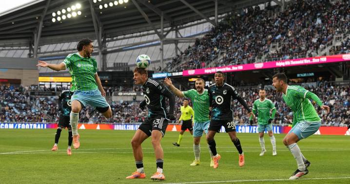 Goalkeeper Dayne St. Clair scores winner in PK shootout as Minnesota United eliminates Sounders