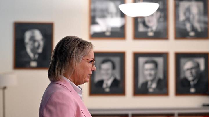 Sussan Ley support plummets: Coalition hits historic poll low as infighting continues