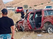 Vuelca camioneta en la Cuauhtémoc–Chihuahua; tres lesionados