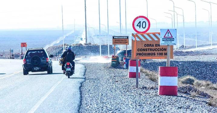 El gobierno de Neuquén adjudicó la obra de duplicación de la Ruta del Petróleo: las empresas a cargo