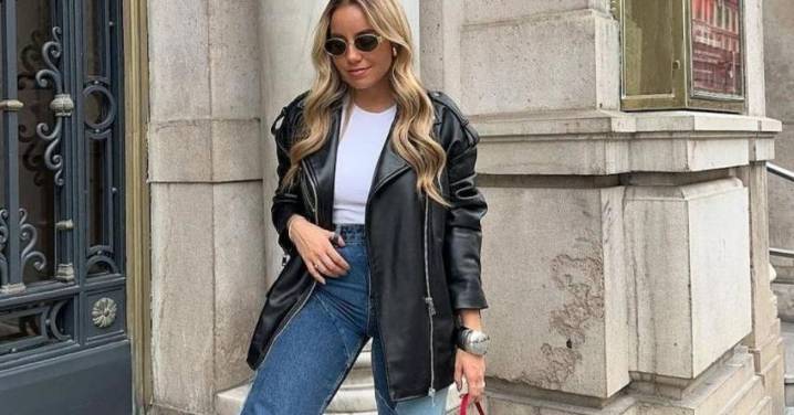 Si eres fan de los vaqueros con efecto tipazo, estos de Stradivarius son los que más favorecen: Alargan las piernas, disimulan tripa y son muy cómodos