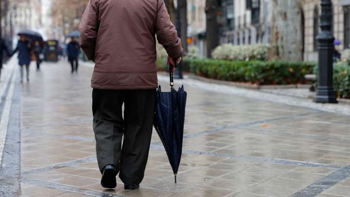 Lluvia y descenso del generalizado de las temperaturas este miércoles en Granada