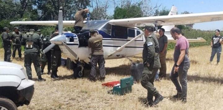 Hallaron otro avioneta abandonada en Santa Fe: detectaron que llevaba cocaína