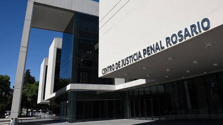 Desvío de fondos para el combustible de patrulleros: los detalles que dio el fiscal este viernes