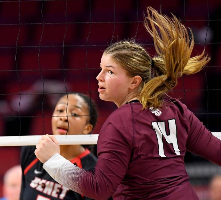 Volleyball: Hutsyn Timosciek delivers at state for Lockport