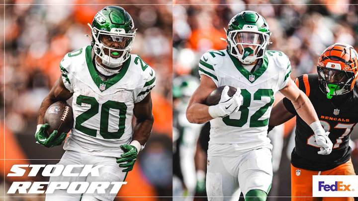 📈 Stock Report | Breece Hall, Isaiah Davis Deliver for Jets Offense in Garrett Wilson's Absence