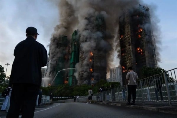 Sube a 36 número de muertos por incendio en Hong Kong