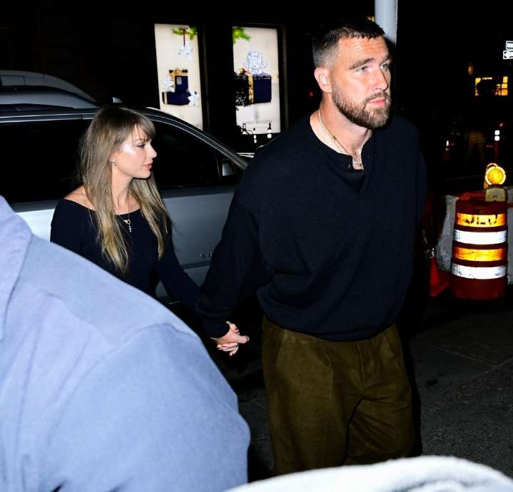 Cele|bitchy | Taylor Swift & Travis Kelce stepped out for dinner at the Polo Bar last night