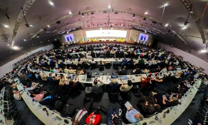 Venezuela denuncia ante COP30 necesidad de financiamiento climático