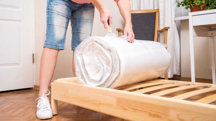 Did Your New Mattress Come Vacuum Sealed? Here's How To Properly Open It