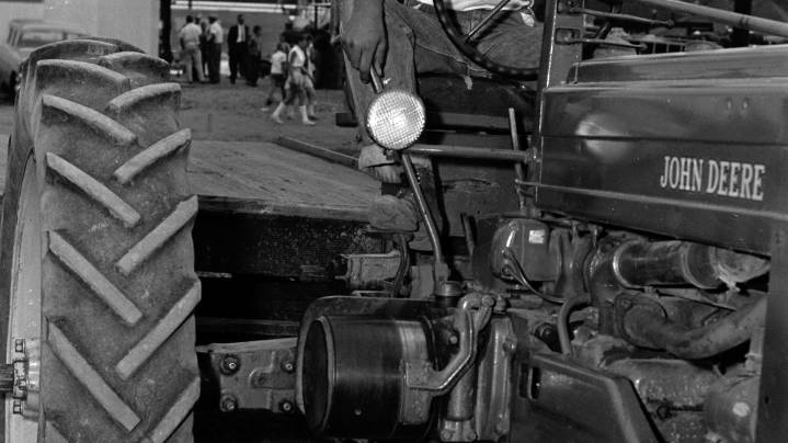 Can you drive a tractor down the road in GA? What state law allows