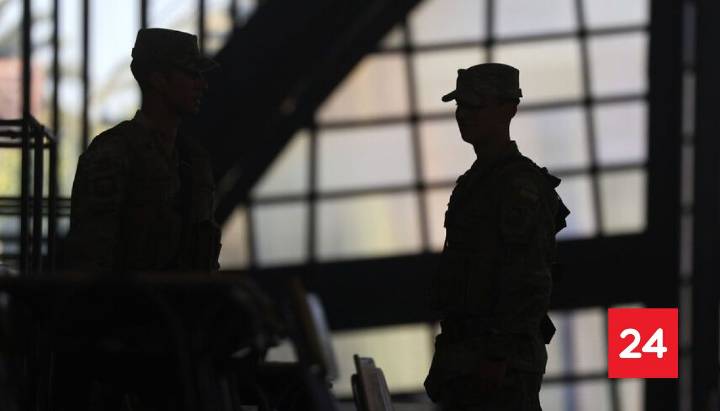 Afuera de local de votación en La Florida: Carabineros aclara asalto y detención de sujeto