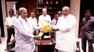 Siddaramaiah calls on Kharge, dismisses leadership change in Karnataka