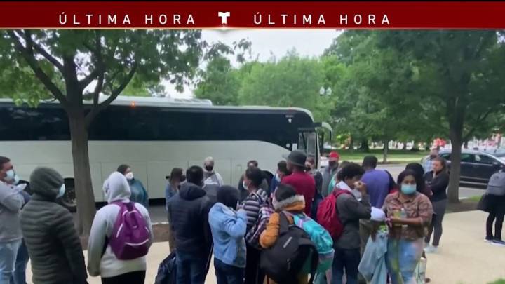 Una por una: las políticas migratorias de Bowser durante su mandato en D.C.