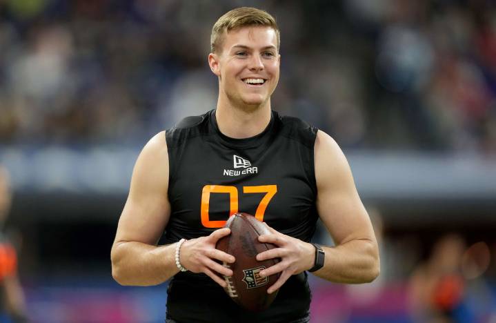 Congratulations Pour In for Steelers QB Will Howard After Aaron Rodgers’ Disasterclass Brings Good News