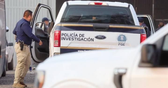 Detienen a siete escoltas de Carlos Manzo en Uruapan