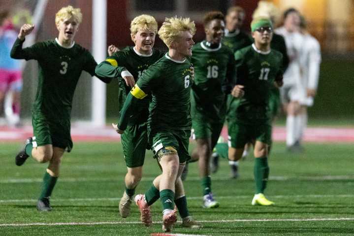 Hamilton boys soccer moves closer to defending state title with regional win over Riverhead Charter