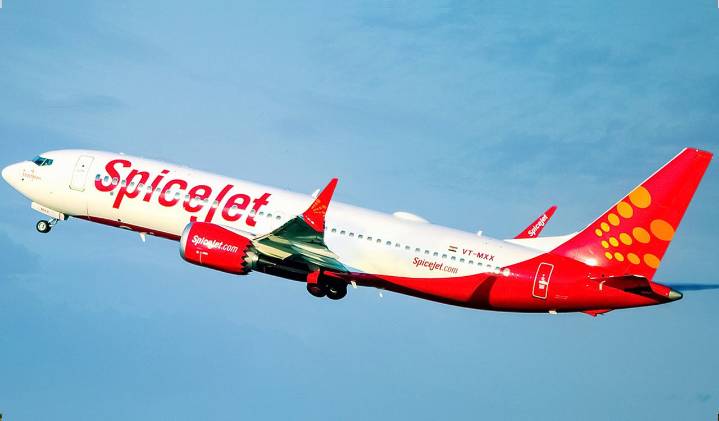 All passengers safe after SpiceJet flight makes emergency landing