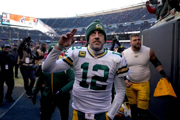 Bears fans embrace for final showdown with Aaron Rodgers