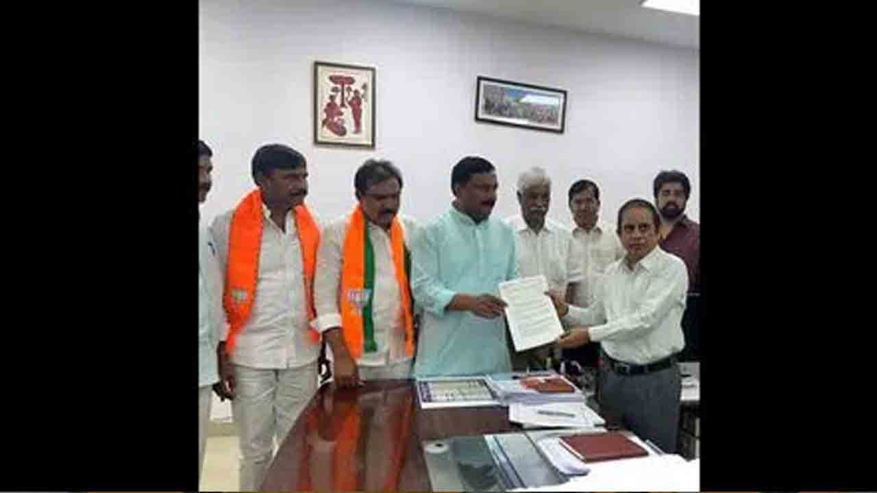 Telangana BJP MLAs File Complaint Against CM’s Threat, Pak Remark